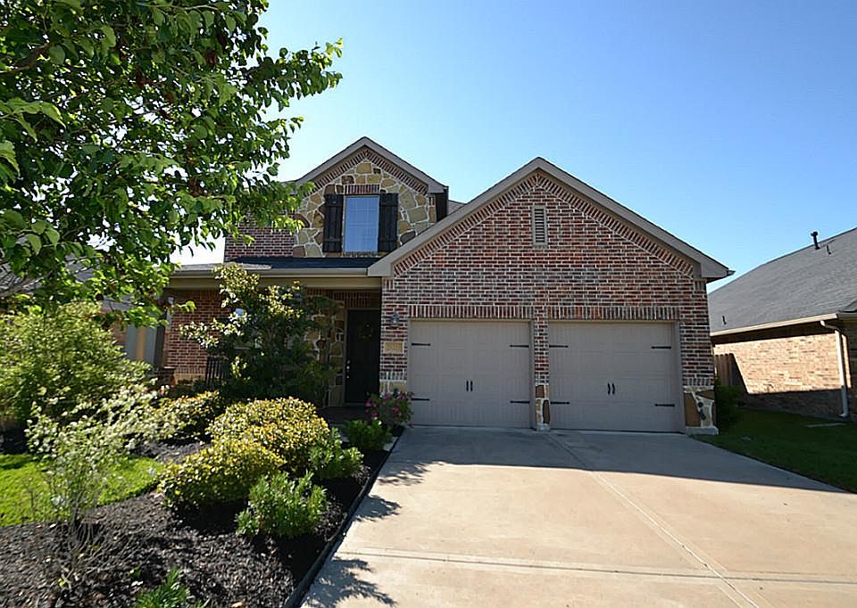 1st image of 28219 Chalet Park Dr