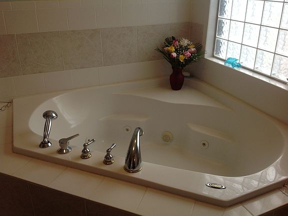 Jacuzzi