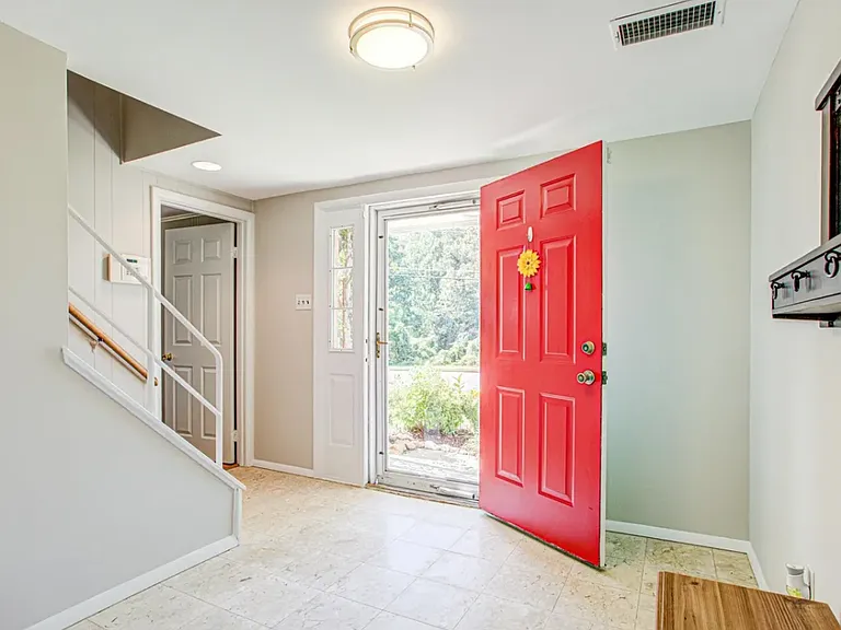 7811 Greeley Blvd — Photo 9