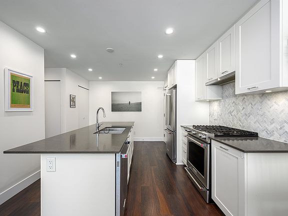 2nd image of 131 E 3rd St #504