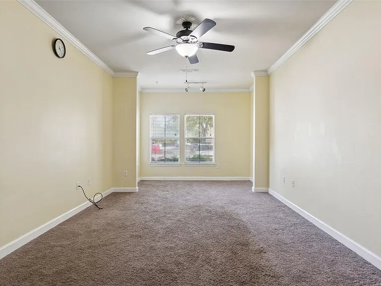 18332 Bridle Club Dr #18332 — Photo 5