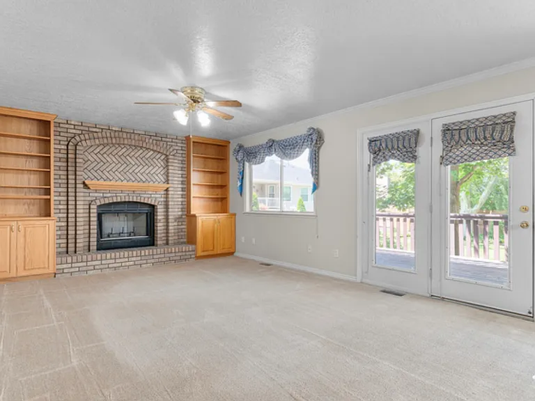 4630 S Stockbridge Ln — Photo 8