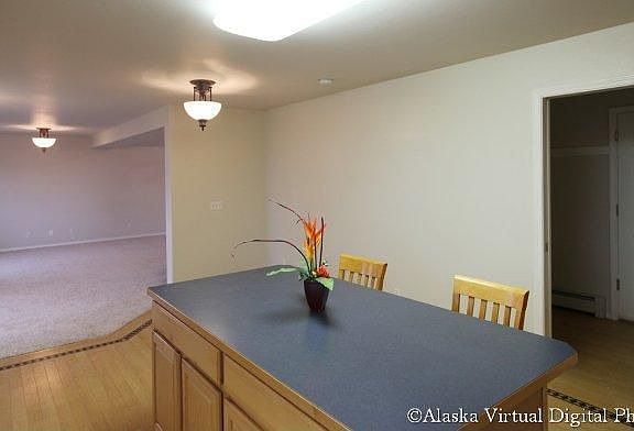 4th image of 20608 Williamsburg Dr