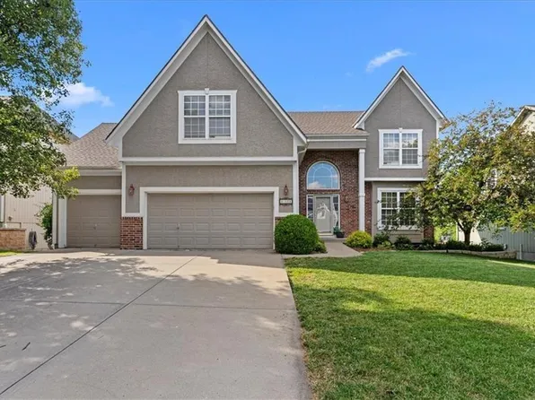 21522 W 98th Ter, Lenexa, KS 66227