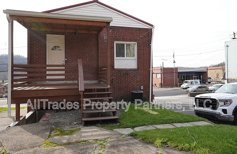 408 Cavitt Ave #2 — Photo 8