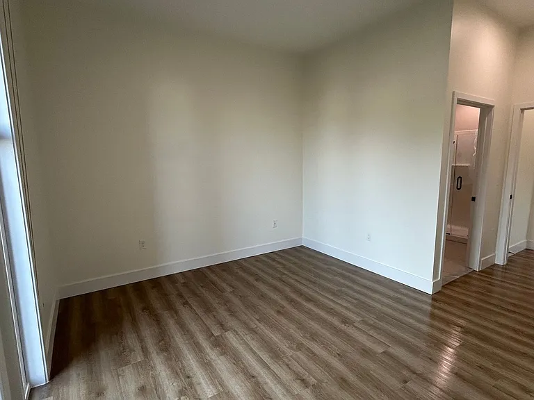One Park Apartments — Photo 113