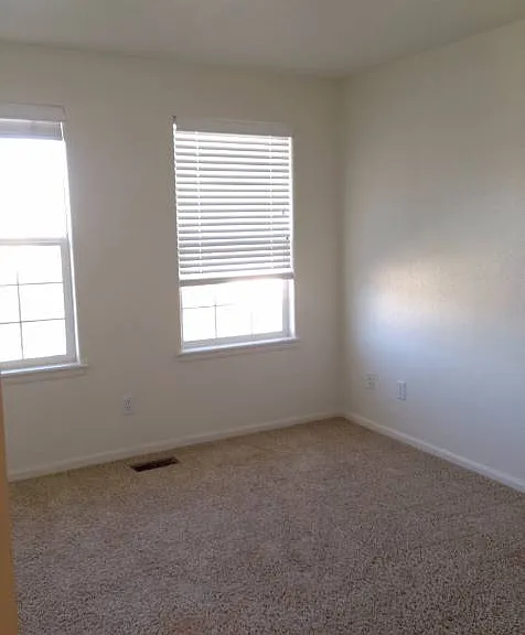 431 Black Feather Loop #818 — Photo 9