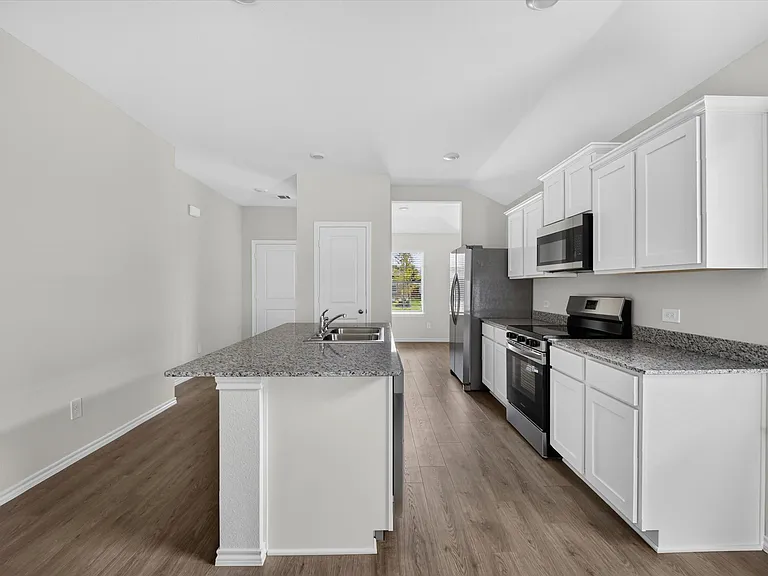 3330 Catamount Dr — Photo 8