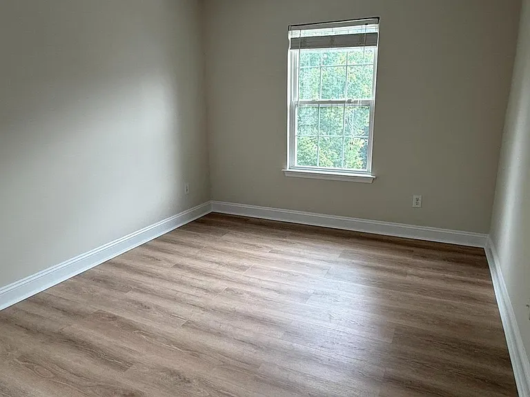47 Ross Way — Photo 34