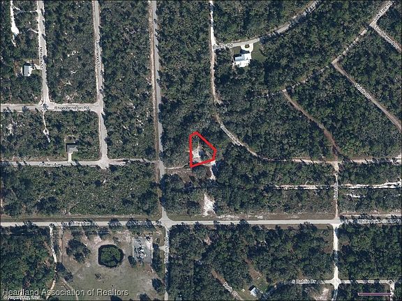 5th image of 3262 Gossamer Ave