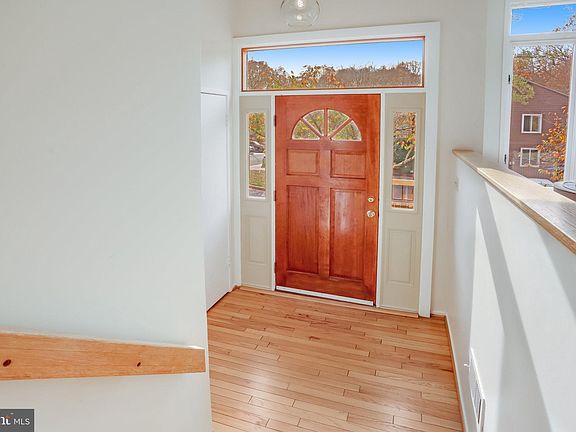 3rd image of 10845 Whiterim Dr