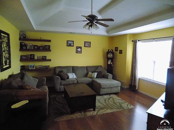 4th image of 501 River Bend Ct
