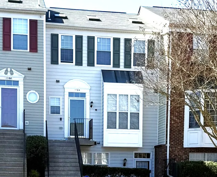 1160 Wickford Ct #10F — Photo 3