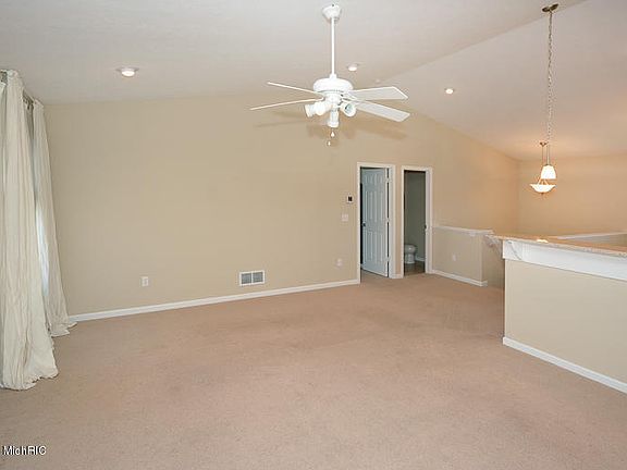 5th image of 1537 Darlington Trl