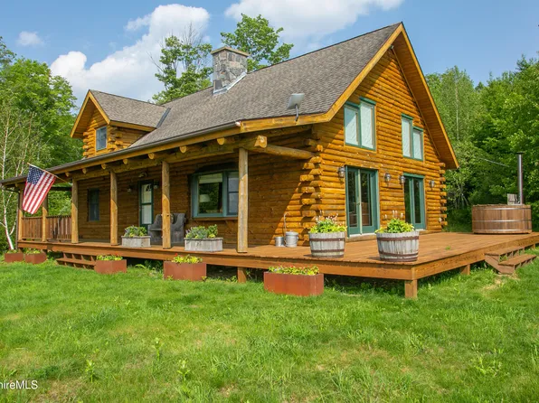 15 Stephanie Ln, Peru, MA 01235