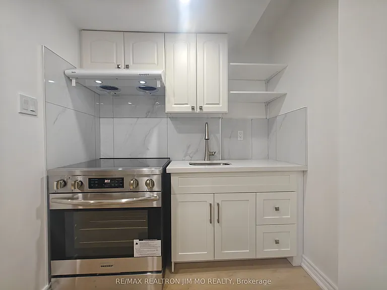 149 Sassafras Cir — Photo 8