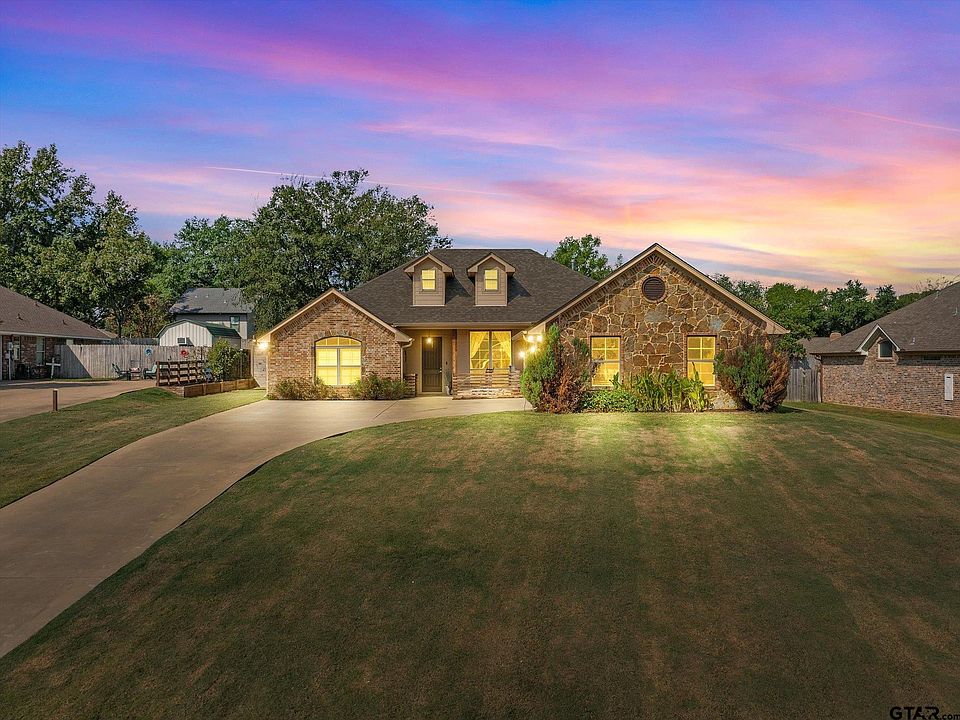 1st image of 252 Heritage Ct