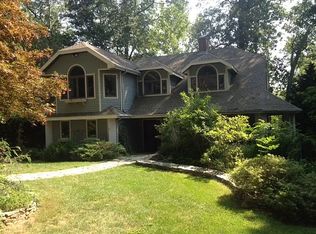 70D Reutemann Rd, North Stonington, CT 06359