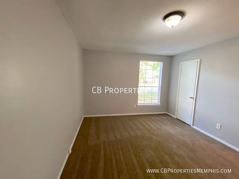 3617 King James Cv — Photo 5