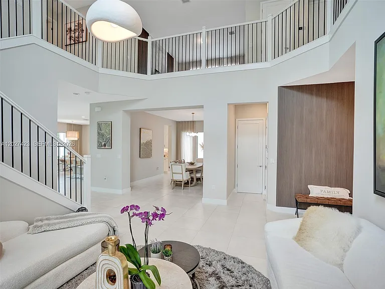 8642 Swinley Forest Way — Photo 6