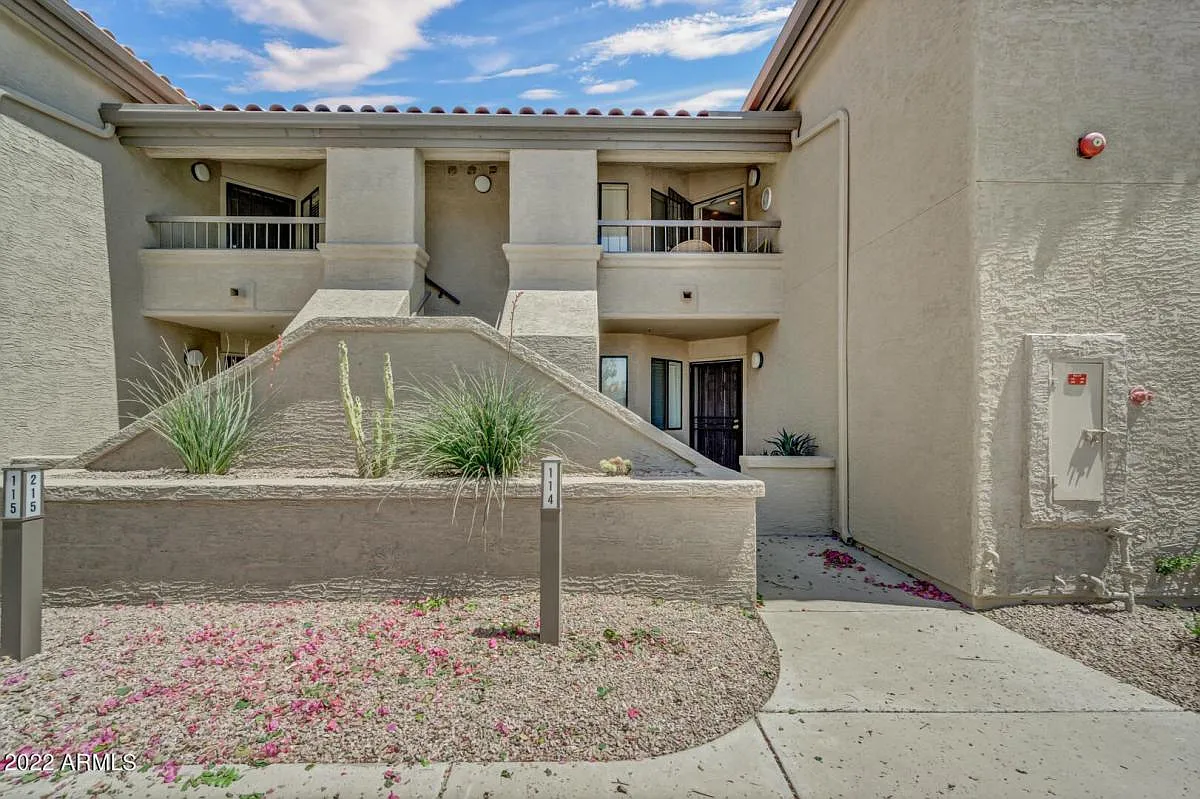 2 bed, 1145 sqft, $2,200 — Photo 3