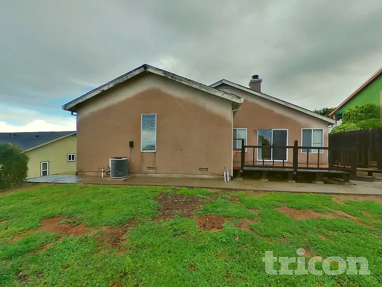 213 Jana Way — Photo 16