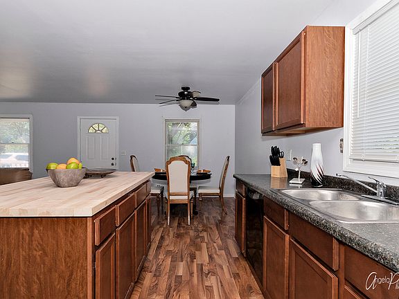 5th image of 511 Grandview Dr