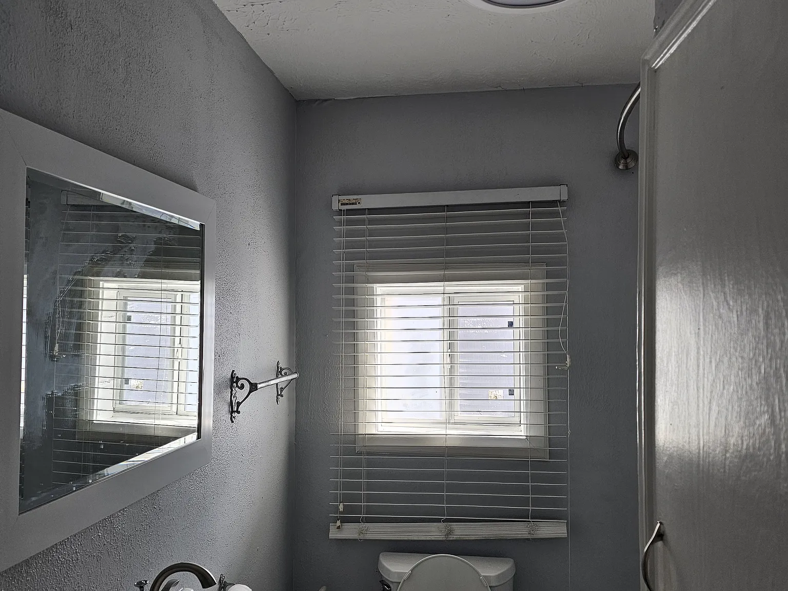 2 bed, 975 sqft, $1,200 — Photo 4