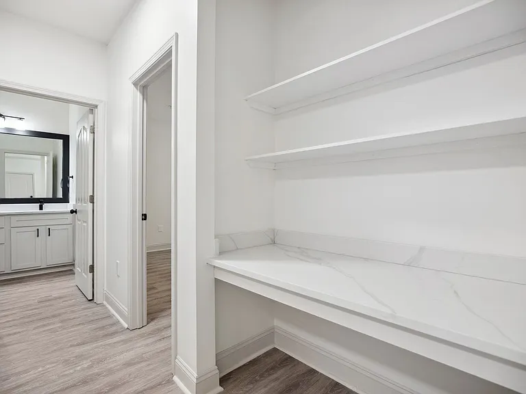 Enclave at Rivergate — Photo 25