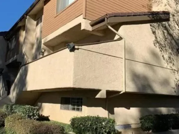 693 County Square Dr Unit 17, Ventura, CA 93003