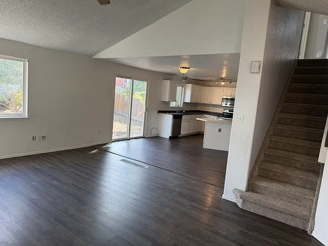 5270 East 128th Way — Photo 2
