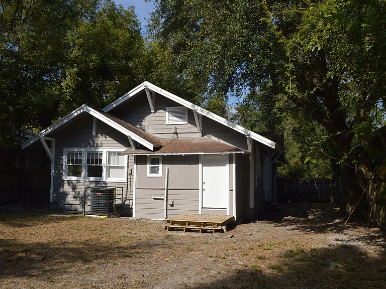 2536 Phyllis St — Photo 23