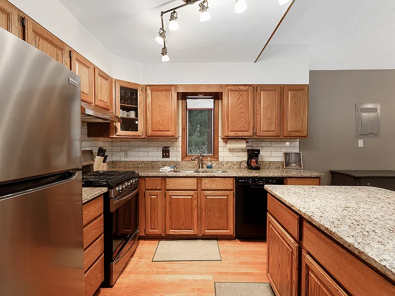 5030 Maple City Hwy — Photo 28