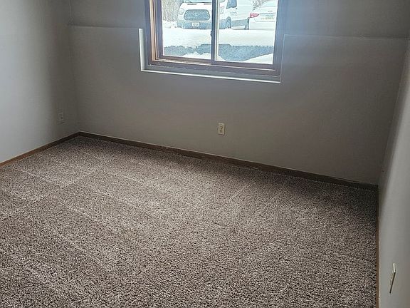 3rd image of 500-510 E 17th St S #33