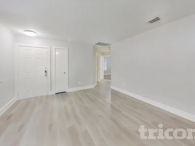 18835 Atasca Oaks Dr — Photo 5