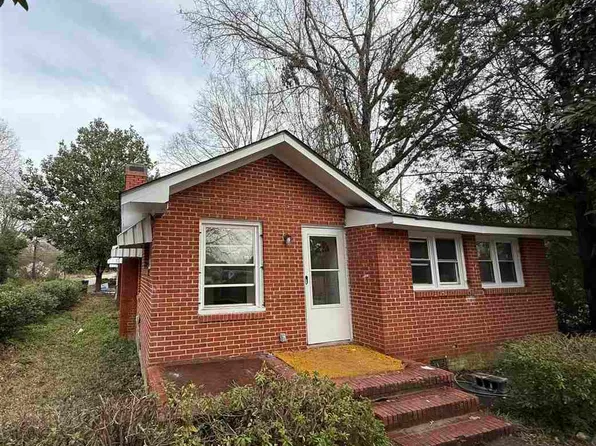 701 S 8th St, Hartsville, SC 29550