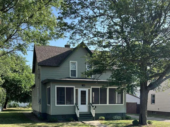 708 E 5th St, Kewanee, IL 61443