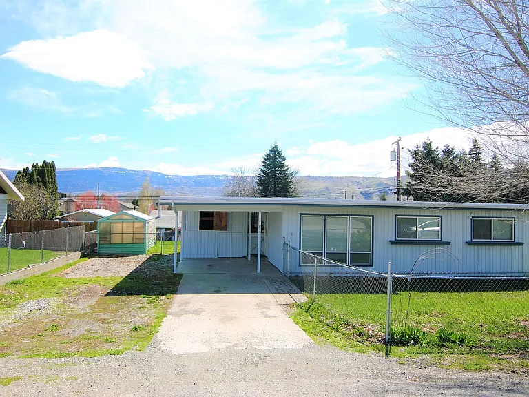 1702 1st St SE — Photo 8