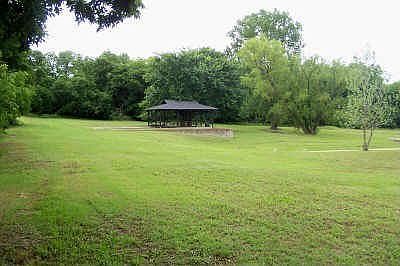 4th image of 211 Pecan Creek St