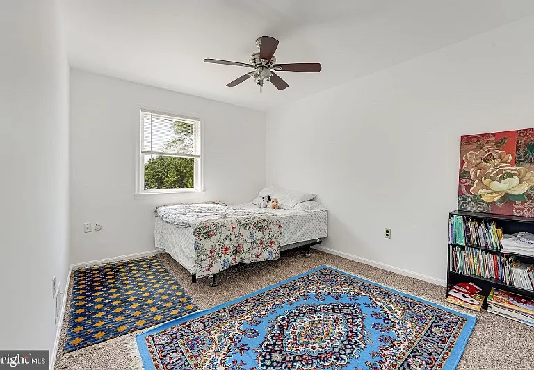 7908 Sharpsburg Ct — Photo 8