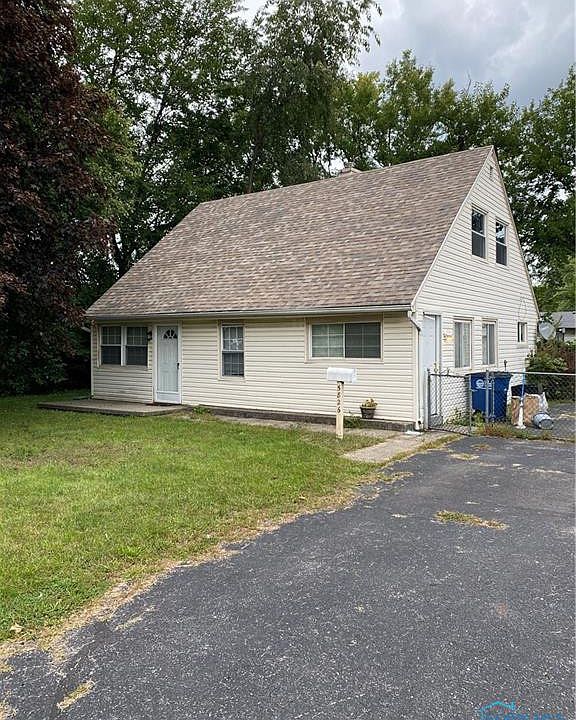 1st image of 5826 Malden Ave
