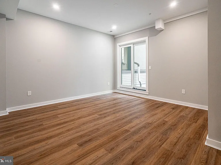 1217 E Columbia Ave #2 — Photo 7