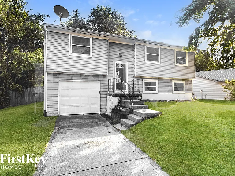 5729 Ensenada Ave — Photo 2