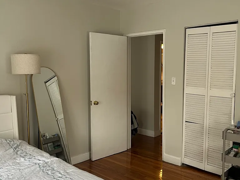 46 Chiswick Rd #6 — Photo 8