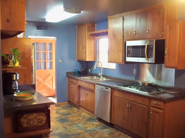 3520 Teal St, Bakersfield, CA 93304