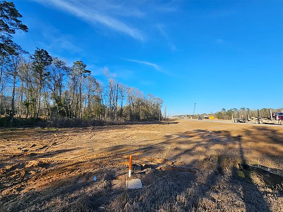 3rd image of 2 Sherwood Dr Lot 1