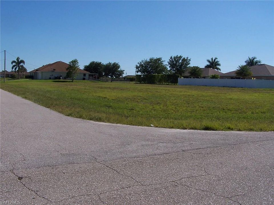1st image of 1014 NW Juanita Pl