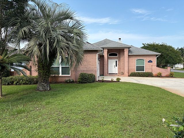4011 Tiger Point Blvd - Circular Drive With Oversized Double Car Garage