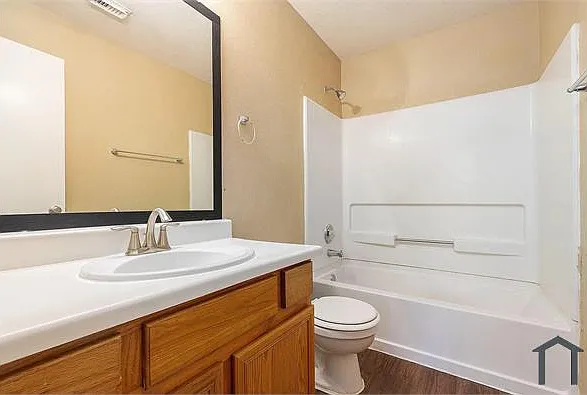 6114 Elton Knolls St — Photo 11