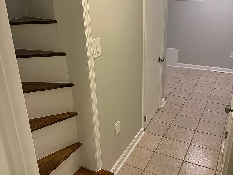 205 Penn St — Photo 10